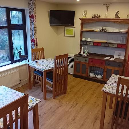 Middle House Bed and Breakfast Coventry Exteriör bild