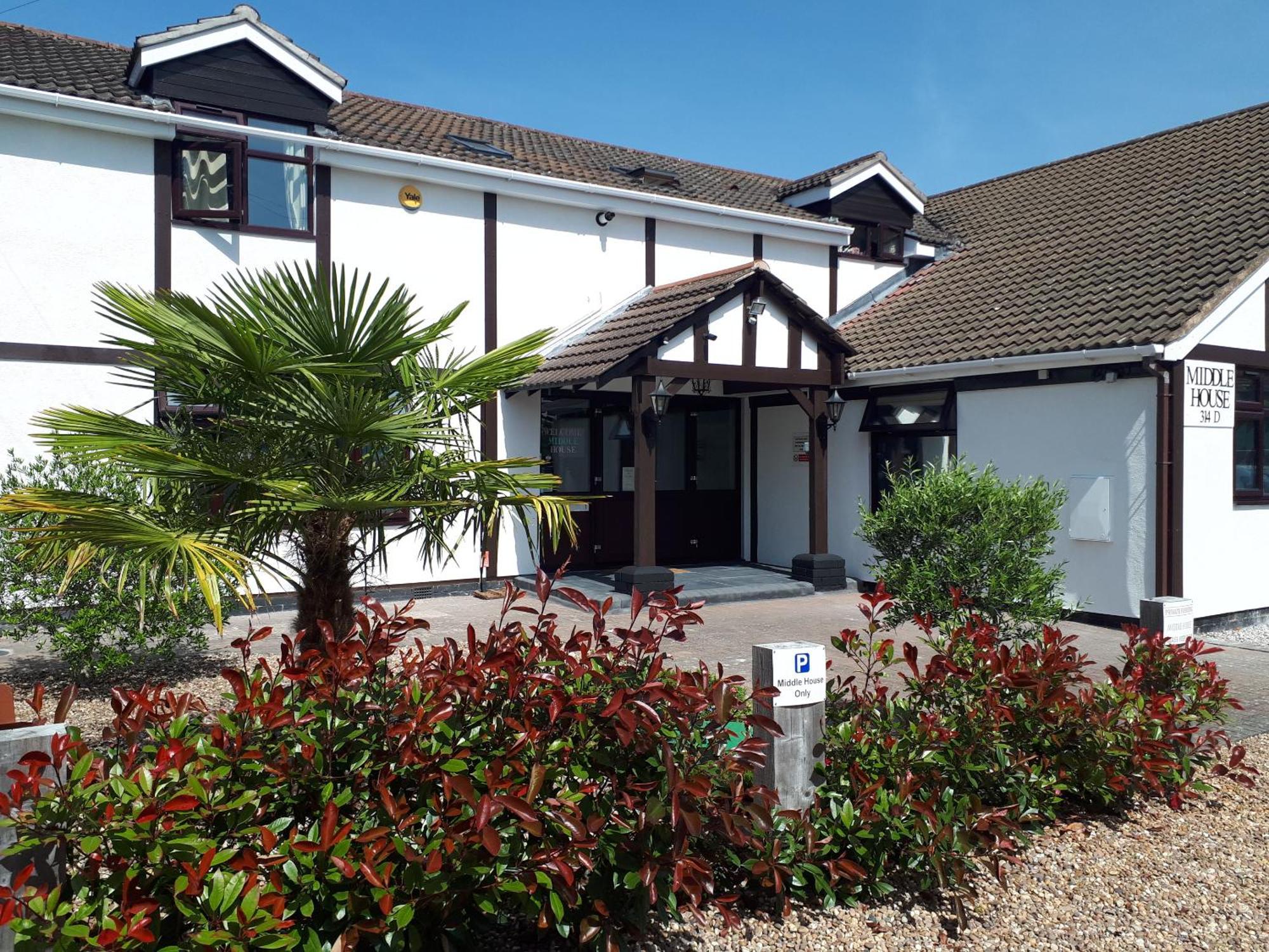 Middle House Bed and Breakfast Coventry Exteriör bild